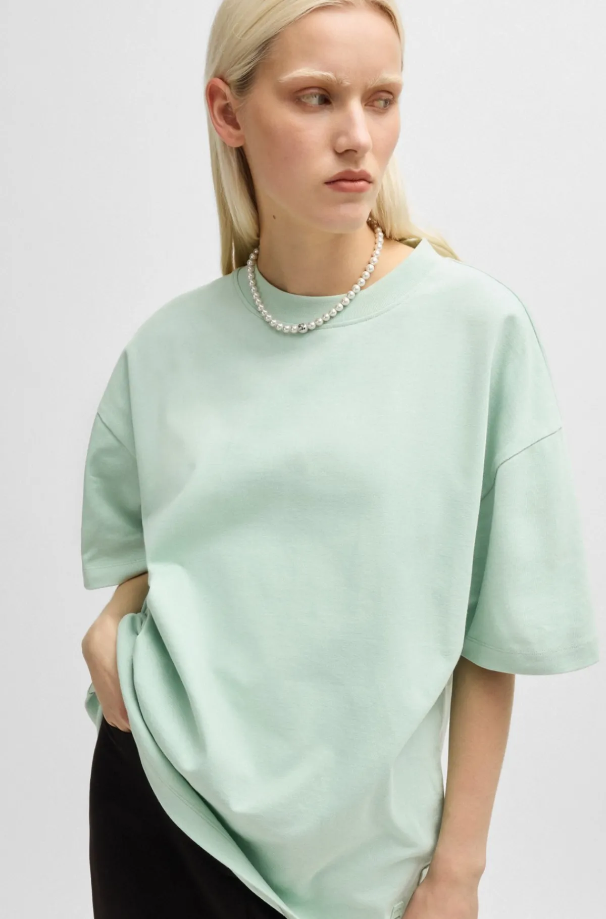 allgender_tshirt_med_oversize_fit_i_bomuld_og_med_logomrkat_5.webp HUGO BOSS All-gender T-shirt Med Oversize Fit I Bomuld Og Med Logomærkat Lysegrøn Discount