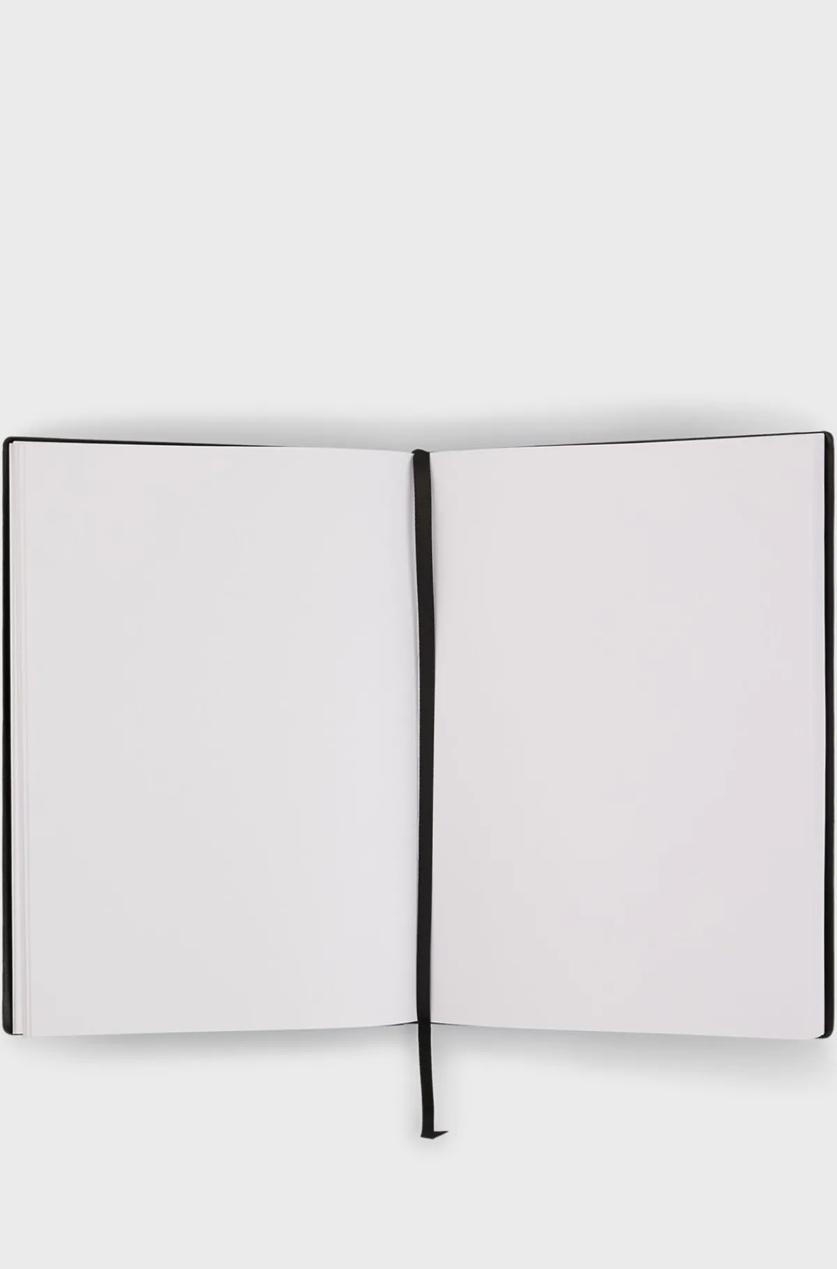 anotesblok_indbundet_i_sort_imiteret_lder_5.webp HUGO BOSS A5-notesblok Indbundet I Imiteret Læder Sort Shop
