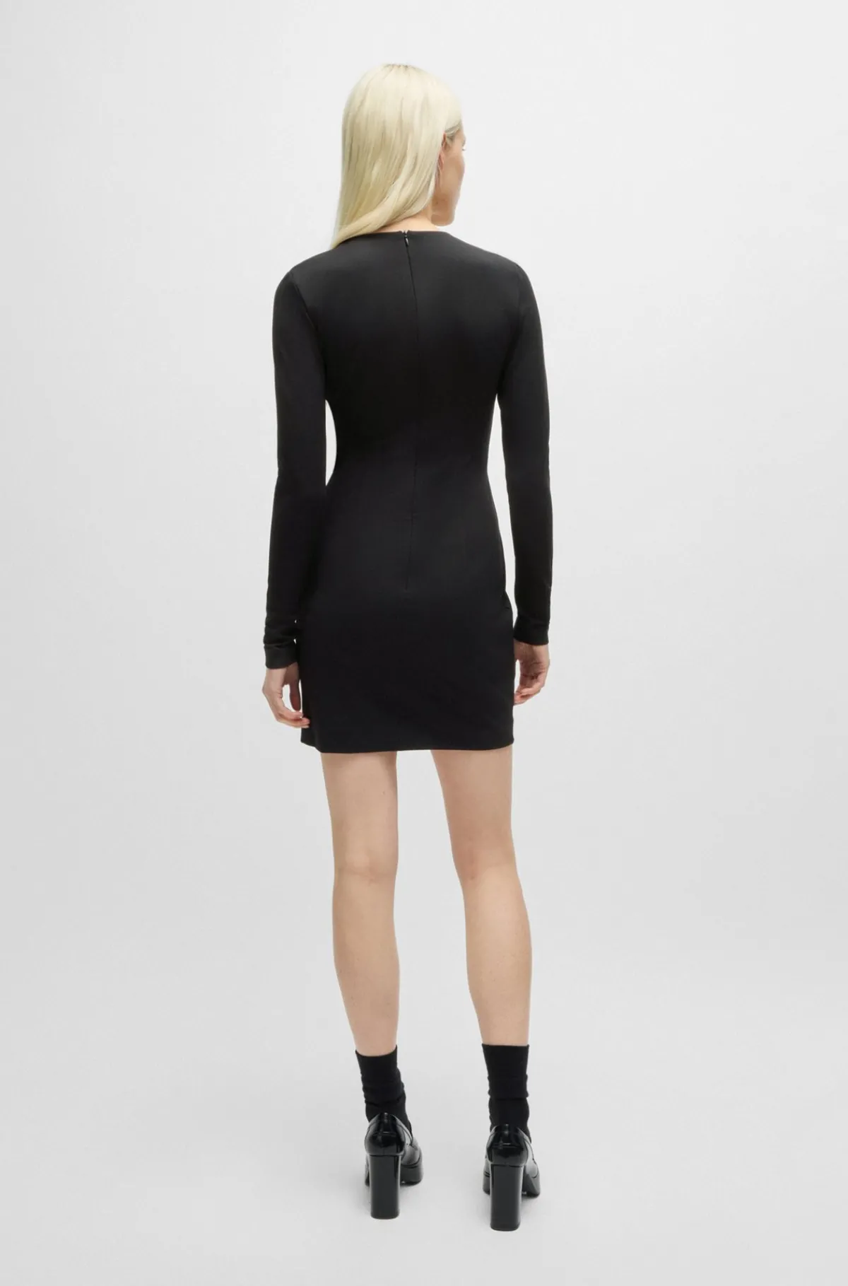 bodyconminikjole_med_udskringer_2.webp HUGO BOSS Bodycon-minikjole Med Udskæringer Sort Shop