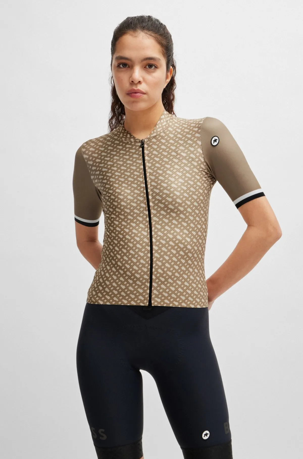 boss_x_assostrningstrje_med_baglommer_med_strk_til_sikker_opbevaring_af_dine_smting_4.webp HUGO BOSS BOSS X ASSOS-træningstrøje Med Baglommer Med Stræk Til Sikker Opbevaring Af Dine Småting Beige Discount