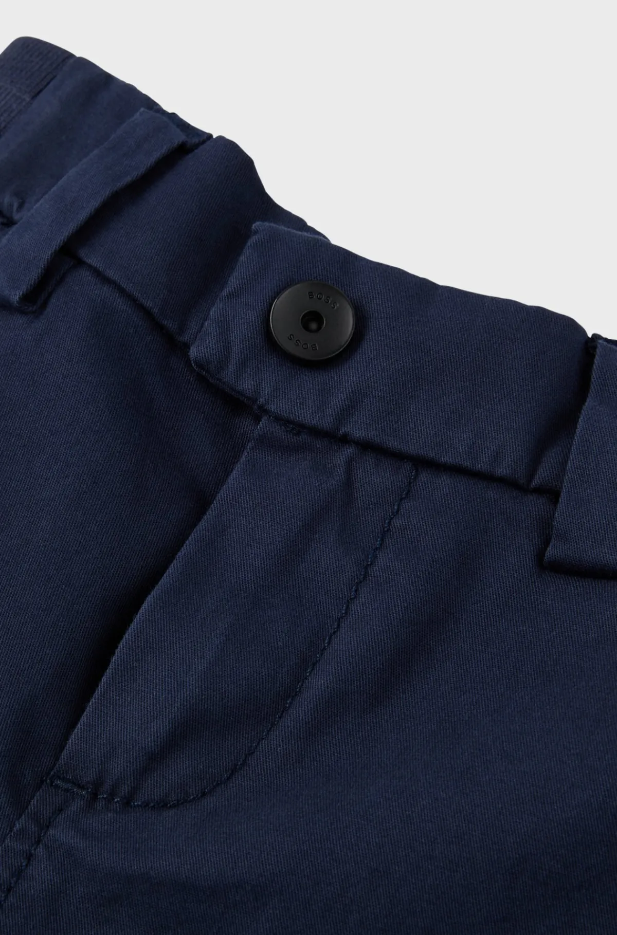 cargobukser_til_brn_i_bomuld_med_strk_3.webp HUGO BOSS Cargobukser Til Børn I Bomuld Med Stræk Mørkeblå Store