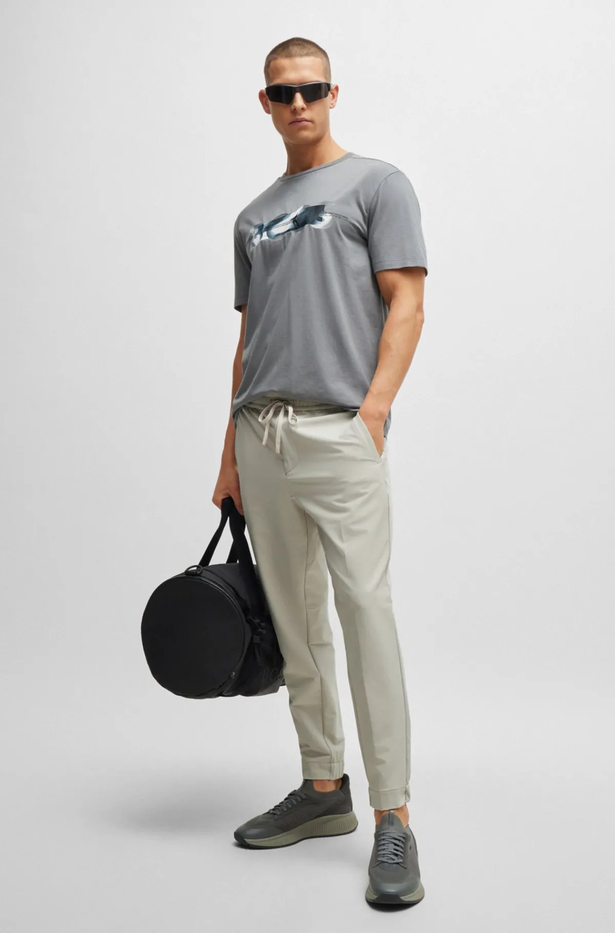 chinos_med_tapered_fit_i_strygelet_stof_med_strk_i_fire_retninger_2.webp HUGO BOSS Chinos Med Tapered Fit I Strygelet Stof Med Stræk I Fire Retninger Lys beige Flash Sale