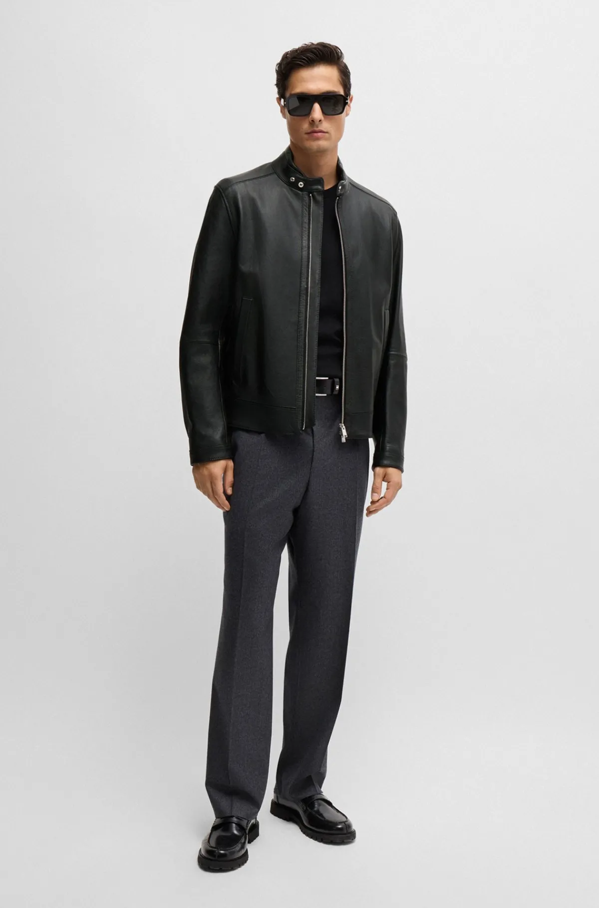 jakke_med_regular_fit_i_narvlder_3-1.webp HUGO BOSS Jakke Med Regular Fit I Narvlæder Sort Online