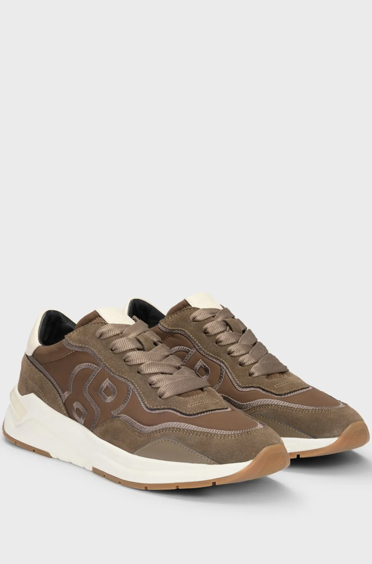 sneakers_i_blandede_materialer_med_dobbelt_bmonogram_1.webp HUGO BOSS Sneakers I Blandede Materialer Med Dobbelt B-monogram Brun New