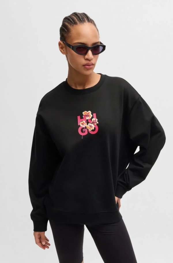 HUGO BOSS Sweatshirt I Sweatkvalitet Af Bomuld Med Stablet Logo Og Blomster Sort Discount